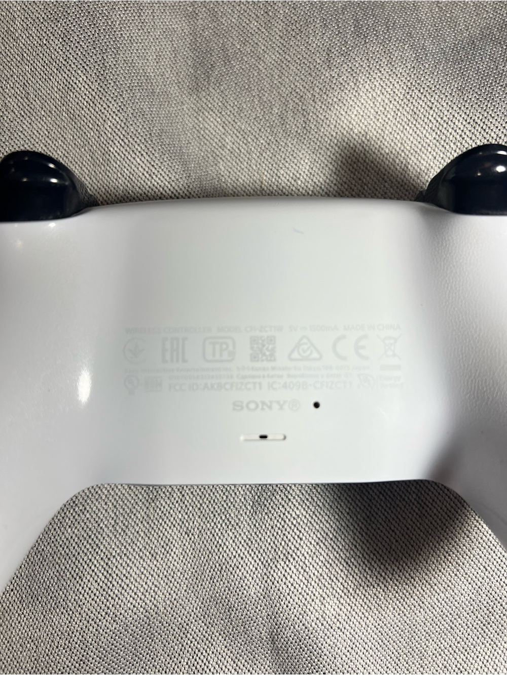 PS5 controller - Picture 4 of 6